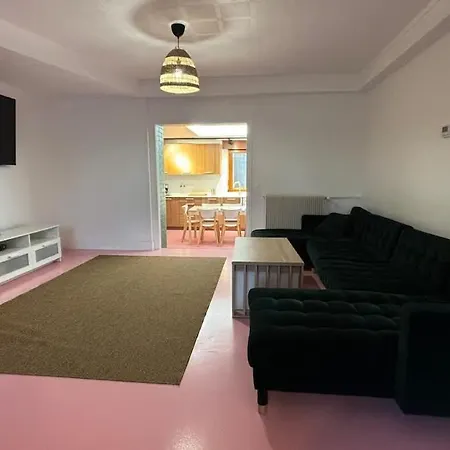 Grande Maison 17 Personnes Nyaraló