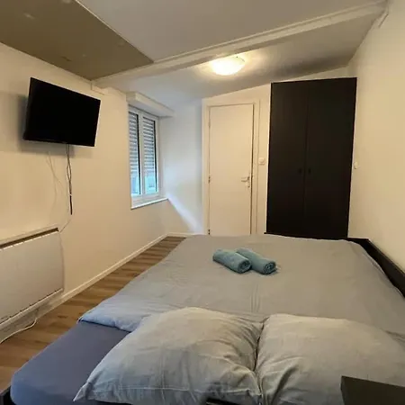 Grande Maison 17 Personnes Nyaraló